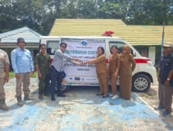 Berbagi Untuk Kemanusiaan, PT KSL Salurkan Mobil Ambulance Untuk Warga Desa Didi