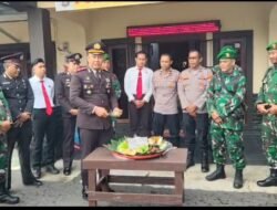 Pagi Penuh Keakraban, Koramil 1012-04/ Tamiang Layang Berikan Kejutan HUT Bhayangkara Ke-80 di Polsek Dusun Timur