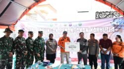 Bupati M. Yamin Menerima Secara Simbolis Bantuan Paket Masker, Sepatu Bot dan Minuman dari BANK BNI